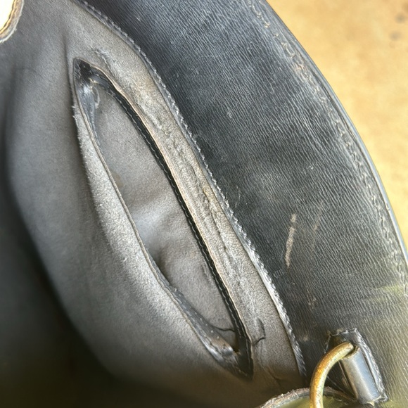 💕Authentic Louis Vuitton Cluny - Picture 15 of 15